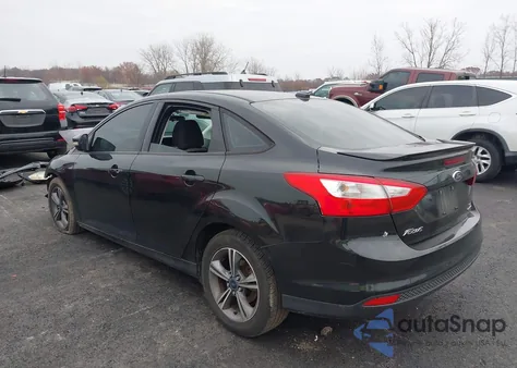2014 Ford Focus Se z USA, uszkodzony, nr VIN 1FADP3F25EL275852